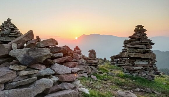 Sunrise hike and breakfast