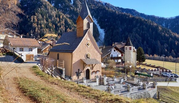Führung durch die Kirche in Plawenn