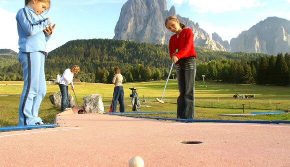 Kids Active - minigolf & cavalli