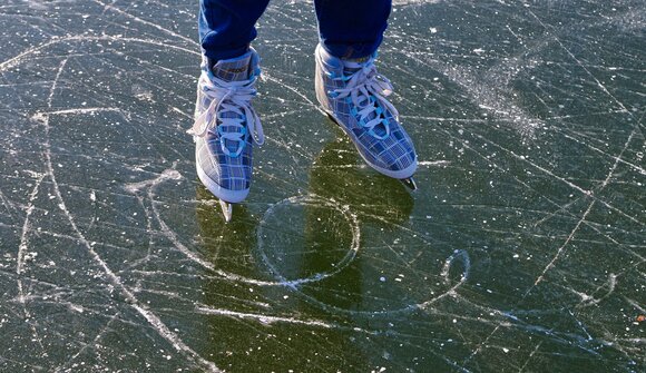 Ice Skating in Sluderno