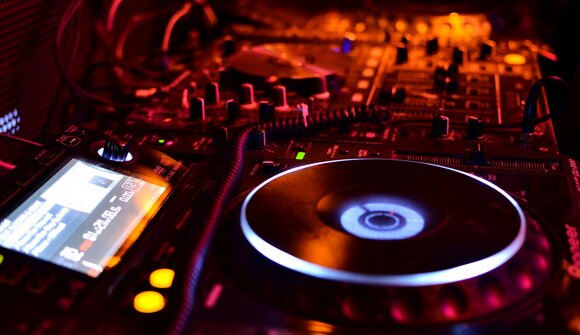 Isolita - DJ Tommy Stocca @Isolabar