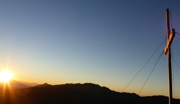 Sonnenaufgang: Tscharser Wetterkreuz