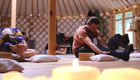 Candlelight Yoga