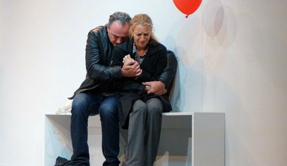 Theater "Gift. Eine Ehegeschichte"