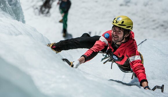 Corso di prova arrampicata su ghiaccio