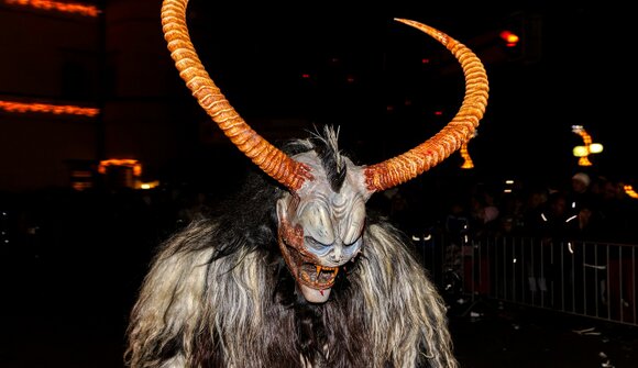 Sfilata con i demoni "Krampus"