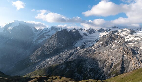 Rifugio Martello with glacier trail