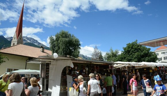 Weekly market in Silandro